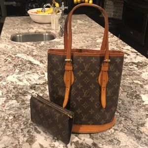Louis Vuitton Petite bucket with make up bag